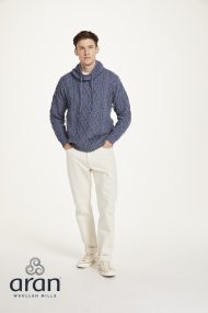 Gemütlicher Aran-Pullover mit Kordelzug – Bild 2