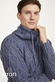Gemütlicher Aran-Pullover mit Kordelzug – Bild 3