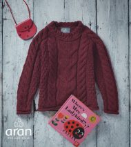 Kinderpullover mit Zopfmuster und gerolltem Saum – Bild 3