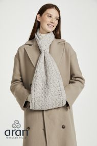 Pull-Through-Schal mit Tasche