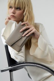 <span>ALISO Handytasche</span> - <span>Taupe</span> – Bild 4