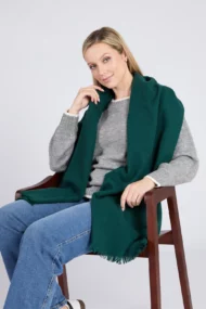 Schal aus Kaschmir und weicher Wolle – Amazonasgrün - Image 3