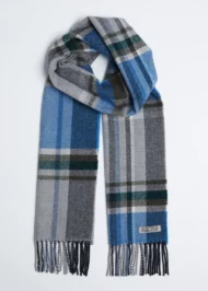 <span>Echarpe en laine d’agneau</span> – <span>tartan bleu et gris</span>
