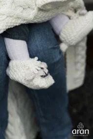 Pantöffelchen für Babies mit Schafmotiv – Bild 2