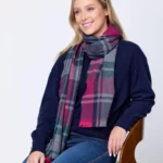 Schal aus Kaschmir und weicher Wolle – Petunie mit Tartanmuster