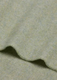 Schal aus Lammwolle – Limettengrün und Silber – Bild 2