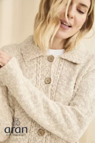 Strickjacke aus Baumwolle und Leinen mit Aranmuster – Bild 2