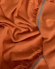 Decke aus Lammwolle «Dara» - Clementine und Aqua – Bild 2